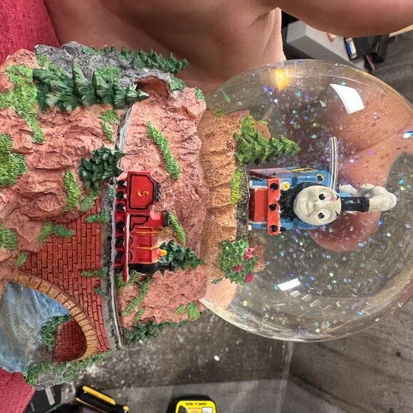 Thomas & Friends Musical Snow Globe - Works - Rare - Picture 6 of 9
